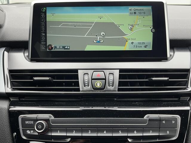 BMW 2-SERIE Active Tourer 225xe iPerformance Executive | Navi/Head-Up/17"/PDC/Clima/Cruise/Stoelverw./Afn.Trekhaak