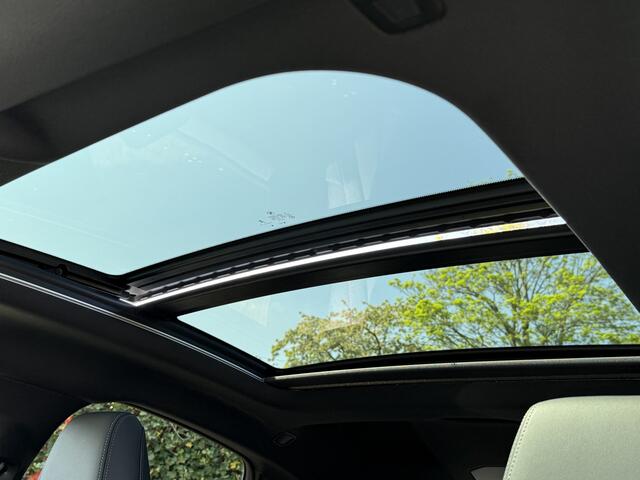 BMW 2-SERIE Gran Coupé 220 | M-Sport Pro | 19'' | Panorama | Stuur + Stoelverw. | Getint Glas