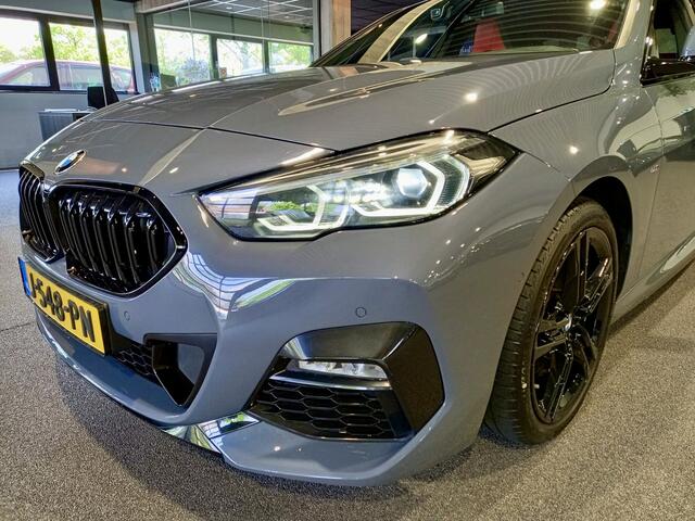 BMW 2-SERIE Gran Coupé 218i High Executive M-Sport | Panorama | HUD | Dashcam | NAP | Full optie