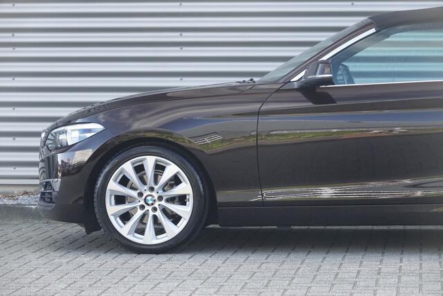 BMW 2-SERIE Cabrio 218i High Executive Luxury Line | M Sport-onderstel | Keyless | Automaat | Camera | DAB | Carplay |
