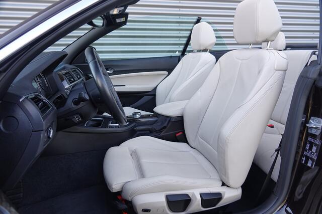 BMW 2-SERIE Cabrio 218i High Executive Luxury Line | M Sport-onderstel | Keyless | Automaat | Camera | DAB | Carplay |