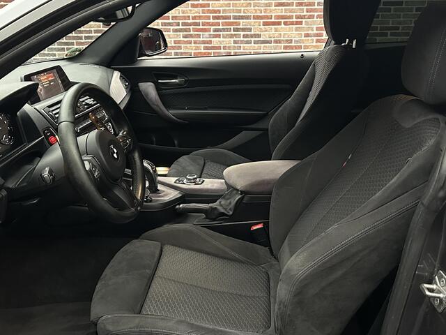 BMW 2-SERIE Coupé M240i Centennial Executive M Performance Uitlaat Navi Alcantara Grijs