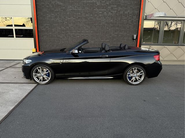 BMW 2-SERIE Cabrio M240i High Executive l Facelift l Keyless l Elek. stoelen l Camera