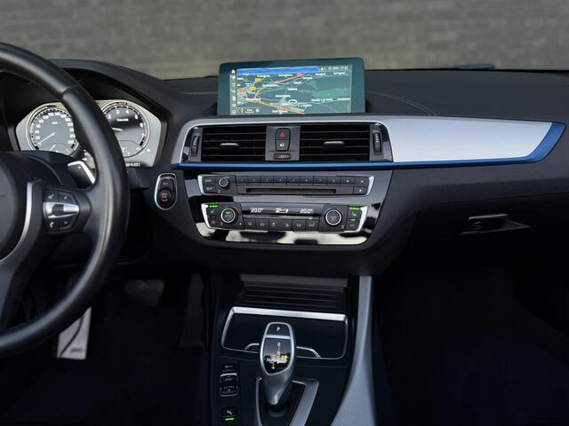 BMW 2-SERIE Cabrio M240i High Executive l Facelift l Keyless l Elek. stoelen l Camera