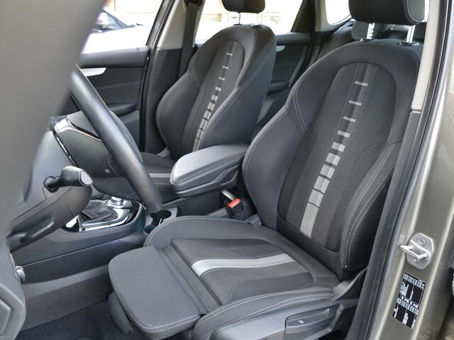 BMW 2-SERIE Active Tourer 218i AUTOMAAT | navigatie | LED koplampen sportstoelen