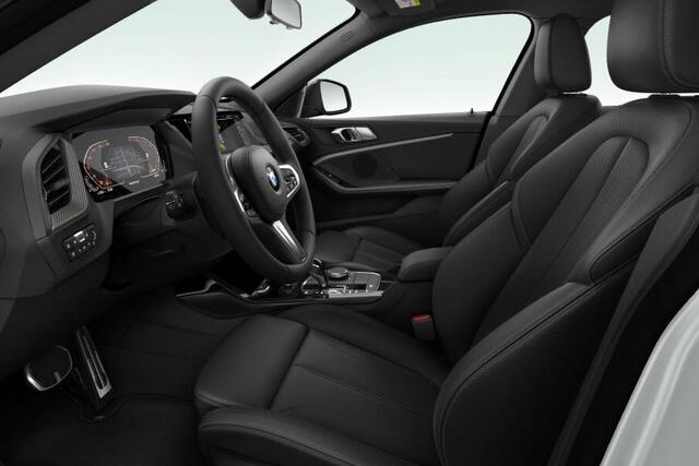 BMW 2-SERIE Gran Coupé 218i High Executive / Model M Sport / Parking Pack