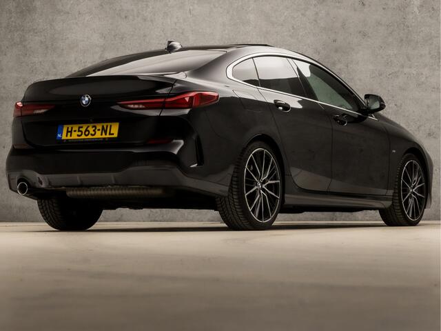 BMW 2-SERIE Gran Coupé 218i High Executive M Sport Automaat (PANORAMADAK, M PAKKET, APPLE CARPLAY, HEAD-UP DISPLAY, MEMORY SEATS, STUUR/STOELVERWARMING, ADAPTIVE CRUISE, HARMAN/KARDON, CAMERA, 19'' VELGEN, NIEUWSTAAT)