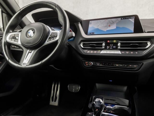 BMW 2-SERIE Gran Coupé 218i High Executive M Sport Automaat (PANORAMADAK, M PAKKET, APPLE CARPLAY, HEAD-UP DISPLAY, MEMORY SEATS, STUUR/STOELVERWARMING, ADAPTIVE CRUISE, HARMAN/KARDON, CAMERA, 19'' VELGEN, NIEUWSTAAT)