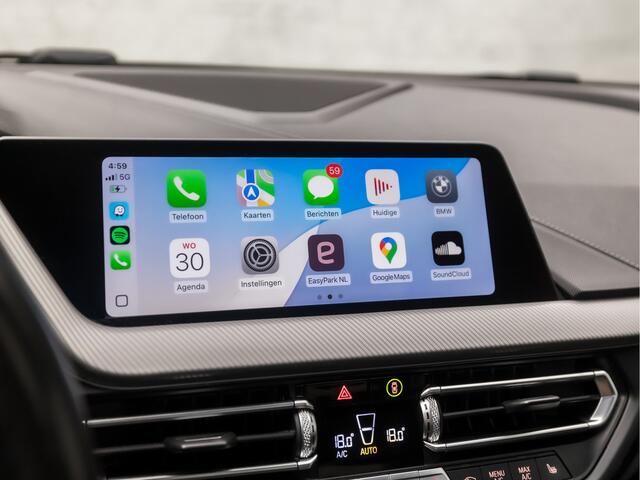 BMW 2-SERIE Gran Coupé 218i High Executive M Sport Automaat (PANORAMADAK, M PAKKET, APPLE CARPLAY, HEAD-UP DISPLAY, MEMORY SEATS, STUUR/STOELVERWARMING, ADAPTIVE CRUISE, HARMAN/KARDON, CAMERA, 19'' VELGEN, NIEUWSTAAT)