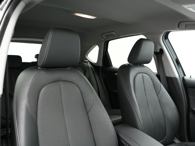 BMW 2-SERIE Active Tourer 225xe iPerformance eDrive Edition Plug In Hybrid Dealer O.H. 225pk PHEV | Lederen Bekleding | Stoelverwarming | Navigatie | Cruise Control | Climate Control | Sportstuur | LED Koplampen | DAB |