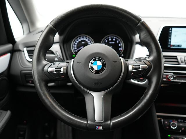 BMW 2-SERIE Active Tourer 225xe iPerformance eDrive Edition Plug In Hybrid Dealer O.H. 225pk PHEV | Lederen Bekleding | Stoelverwarming | Navigatie | Cruise Control | Climate Control | Sportstuur | LED Koplampen | DAB |