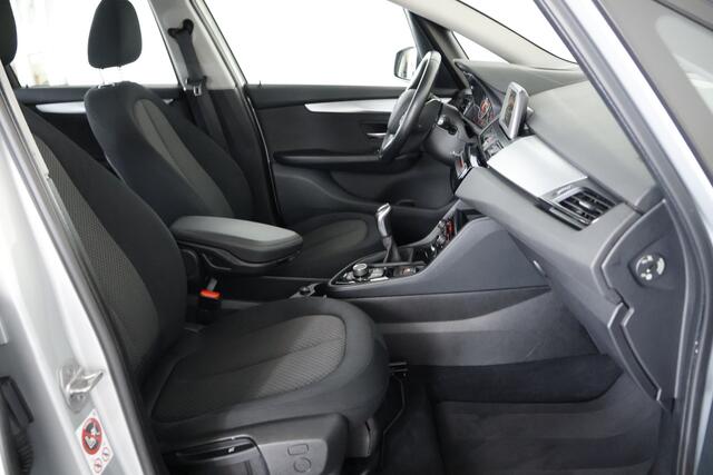 BMW 2-SERIE Active Tourer 220i / Clima / Cruisecontrol / Bluetooth / Lmv