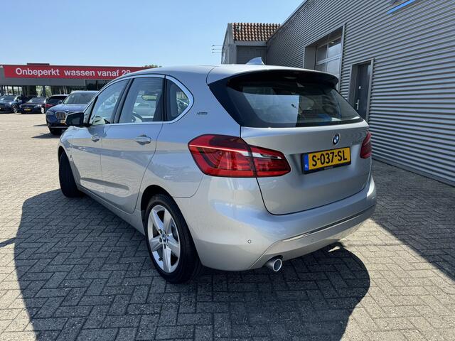 BMW 2-SERIE Active Tourer 225xe iPerformance Executive Leer LED Navi PDC 17 Inch Stoelverwarming