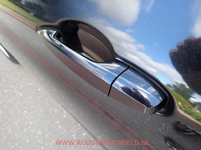 BMW 2-SERIE Active Tourer 225XE PANODAK/SPORTLEER/KEYLESS/CAMERA