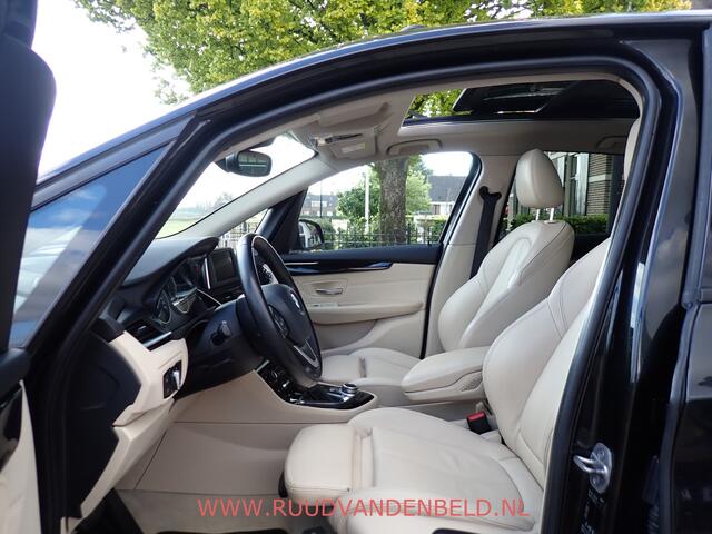 BMW 2-SERIE Active Tourer 225XE PANODAK/SPORTLEER/KEYLESS/CAMERA