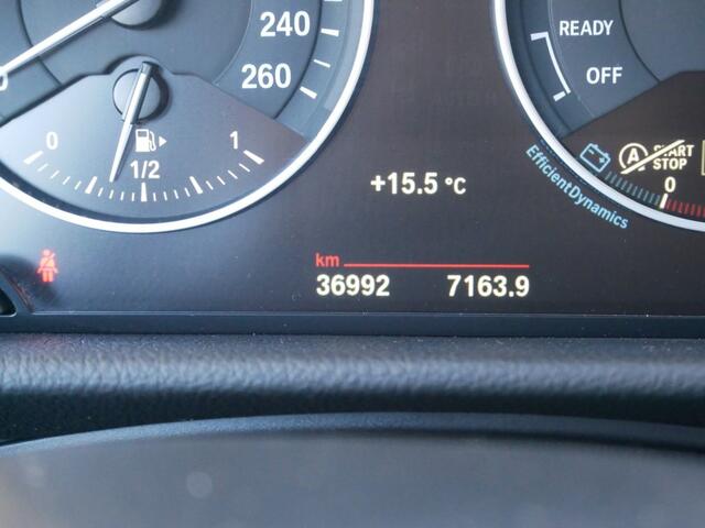 BMW 2-SERIE 218I HIGH EXECUTIVE **Clima//Navi//Leer//LM **