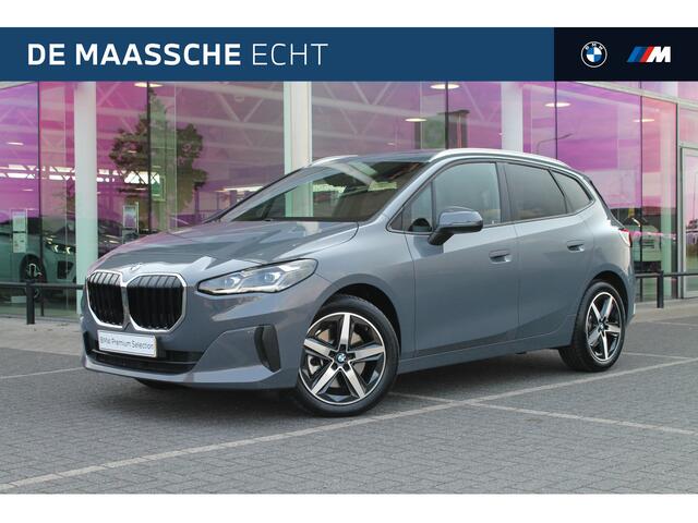 BMW 2-SERIE Active Tourer 223i Automaat / Panoramadak / Trekhaak / Achteruitrijcamera / Sportstoelen / Comfort Access / Stoelverwarming / Adaptieve LED / PDC
