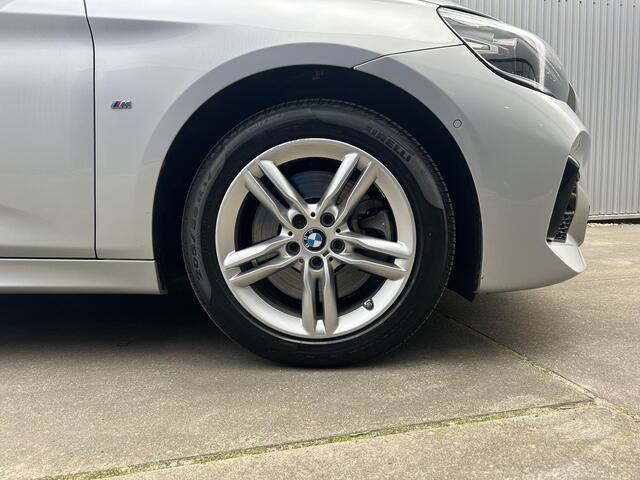 BMW 2-SERIE Active Tourer 225XE M SPORT PHEV | pano | apple carplay| verwarmde voorstoelen | leder | harman kardon geluidsinstallatie|