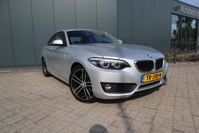 BMW 2-SERIE Coupé 218i High Executive Automaat Leder Xenon Navigatie Stoelverwarming