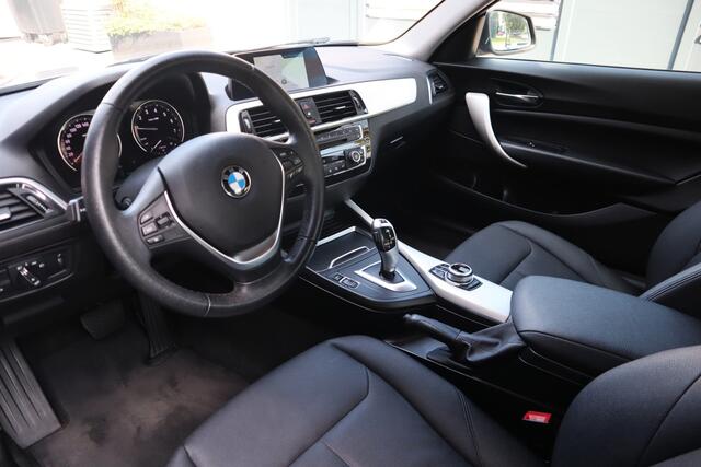 BMW 2-SERIE Coupé 218i High Executive Automaat Leder Xenon Navigatie Stoelverwarming