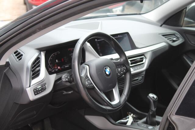 BMW 2-SERIE Gran Coupé 218i Business Edition