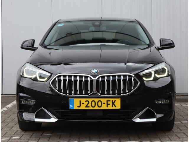 BMW 2-SERIE Gran Coupé 218i High Executive | Leder | Trekhaak | Camera | NAP