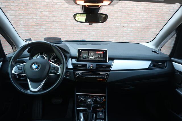 BMW 2-SERIE 225xe iPerformance Active Tourer Executive | Navi | Climate | Cruise | Elektrisch Achterklep | Camera | PDC