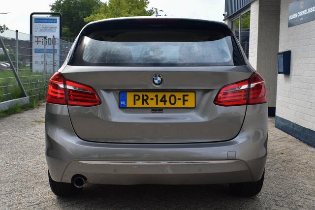 BMW 2-SERIE Active Tourer 218i High Executive | Head Up | Leder | Navi | Stoelverwarming