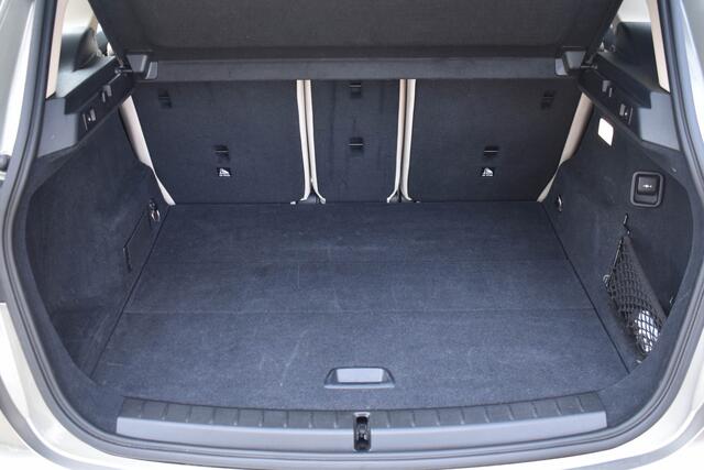 BMW 2-SERIE Active Tourer 218i High Executive | Head Up | Leder | Navi | Stoelverwarming
