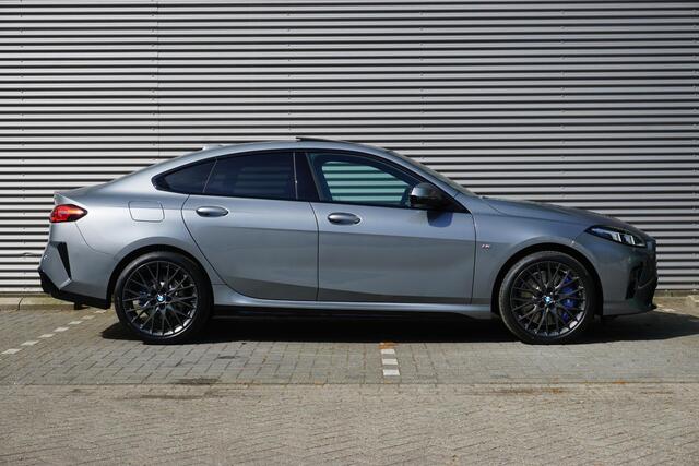 BMW 2-SERIE Gran Coupé 220 | M Sportpakket | Premium Pack | Elektrisch verstelbare stoelen