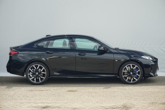 BMW 2-SERIE Gran Coupé 220 M Sportpakket 19'' / Harman Kardon / Comfort Access / Driving Assistant Plus