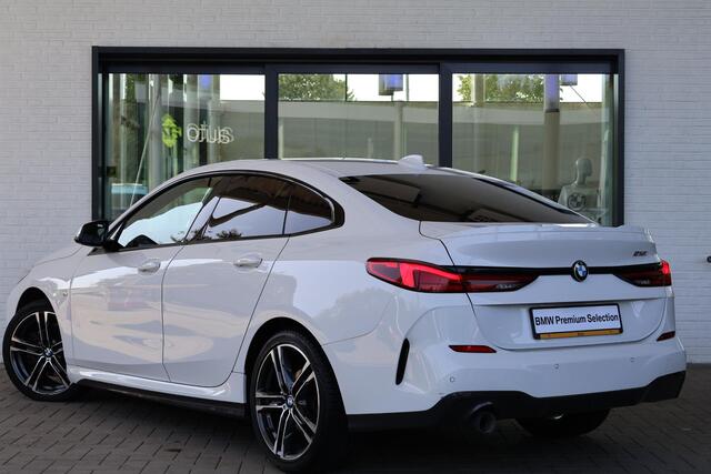 BMW 2-SERIE Gran Coupé 218i High Executive | M Sport | Voorstoelen Verwarmd | Stuurwiel Verwarmd | HiFi