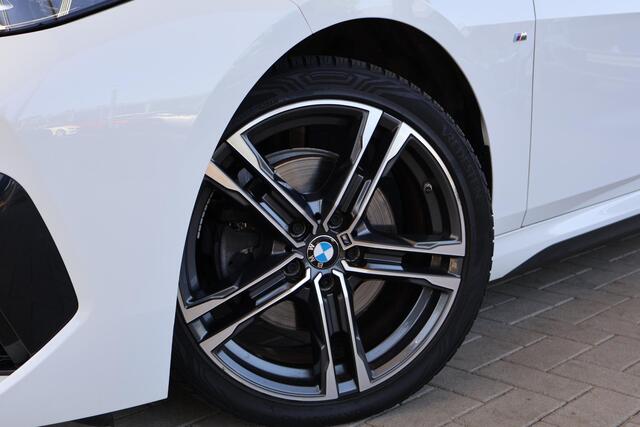 BMW 2-SERIE Gran Coupé 218i High Executive | M Sport | Voorstoelen Verwarmd | Stuurwiel Verwarmd | HiFi