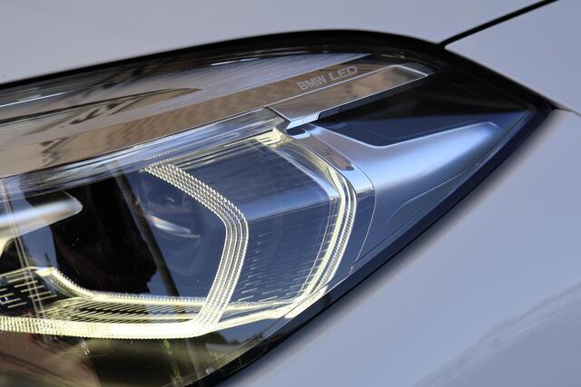 BMW 2-SERIE Gran Coupé 218i High Executive | M Sport | Voorstoelen Verwarmd | Stuurwiel Verwarmd | HiFi