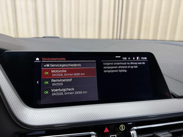 BMW 2-SERIE Gran Coupé 218i *M-Sport* SpoilerPakket / Carplay / Stoelverwarming / LED / Digital / Navigatie / Cruise / 18'' LMV