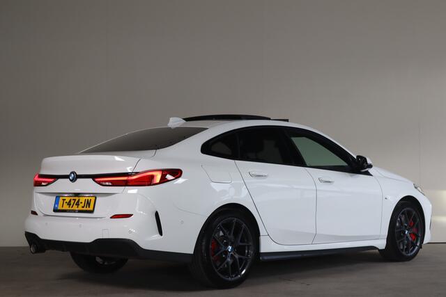 BMW 2-SERIE Gran Coupé 218i M-Sport Introduction Edition NL-Auto!! Panoramadak I Apple