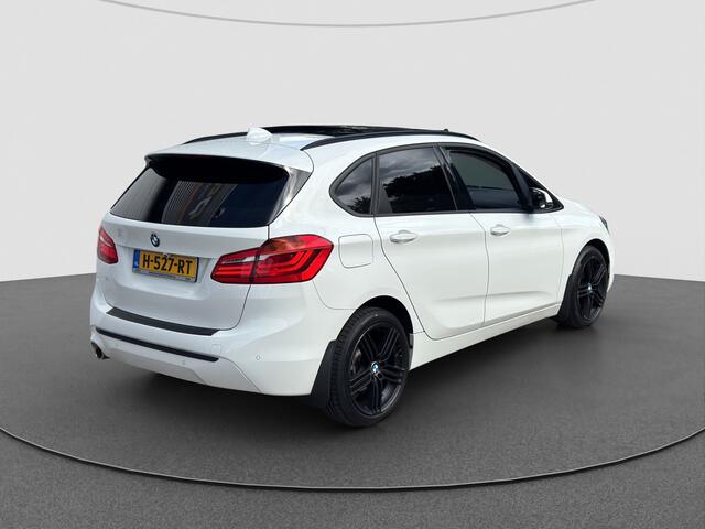 BMW 2-SERIE Active Tourer 218i High Executive | Pano | Automaat
