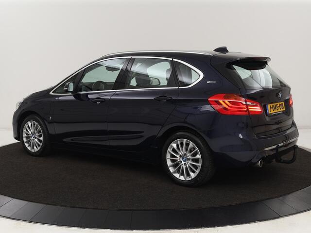 BMW 2-SERIE Active Tourer 225xe iPerformance High Executive | Trekhaak | Cruise Control | Leder | Automaat | Stoelverwarming | Navigatie | PDC | Bluetooth | LMV 17 inch | PHEV