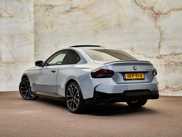 BMW 2-SERIE Coupé M240i xDrive, M Stoelen, 19", tr.haak, schuifdak, H/K, HUD, memory, privacy, NP110k