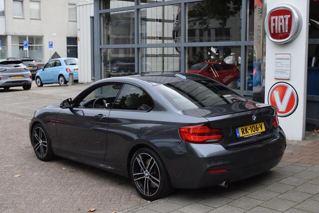 BMW 2-SERIE Coupé 218i High Executive|M-pakket|Dak|Leer