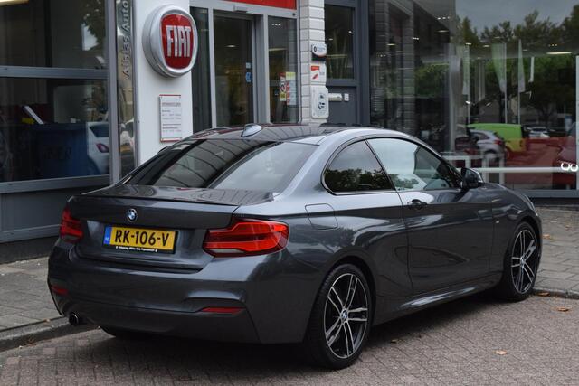 BMW 2-SERIE Coupé 218i High Executive|M-pakket|Dak|Leer