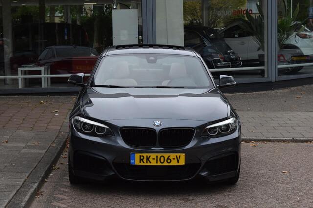 BMW 2-SERIE Coupé 218i High Executive|M-pakket|Dak|Leer