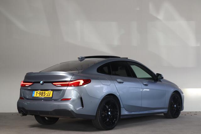 BMW 2-SERIE Gran Coupé 218i Introduction Edition NL-Auto!! Panoramadak I Apple Car-Play