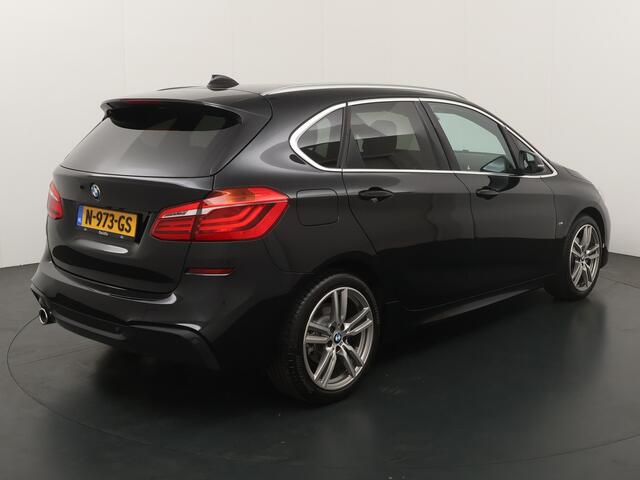 BMW 2-SERIE Active Tourer 218i Executive Edition | M Sport Edition | Automaat | Full LED | Afneembare trekhaak | AGR Stoelen | Elektrische achterklep | AR camera | Park. sens V+A | Head up display