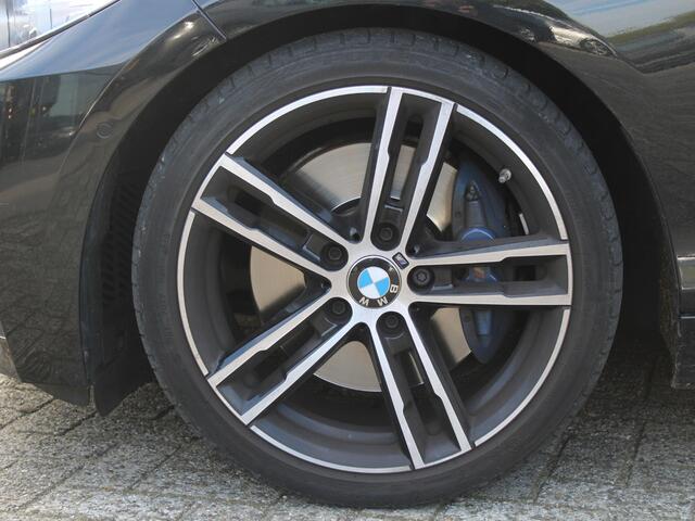BMW 2-SERIE Coupé 218i High Executive Edition | M SPORT | ELEKTRISCH SCHUIFDAK |