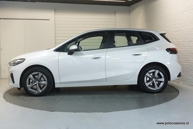 BMW 2-SERIE Active Tourer 218i Steptronic | Curved screen | Head Up | LED | Carplay