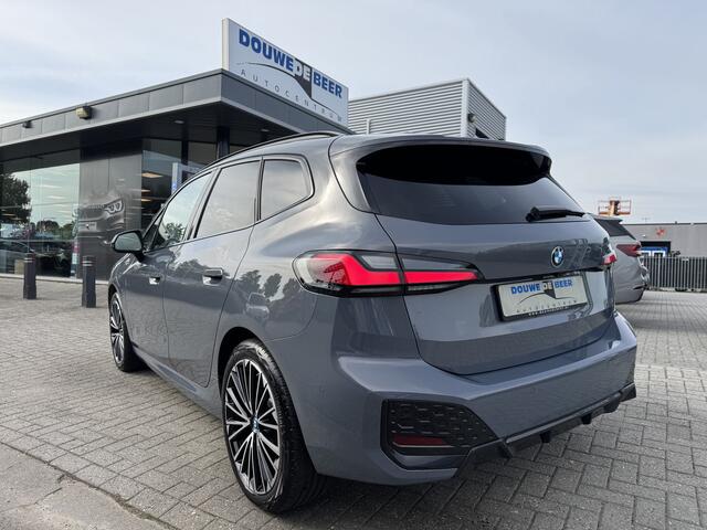 BMW 2-SERIE Active Tourer 225e xDrive M Sport Pano-Dak | Harman Kardon | HUD | Camera |