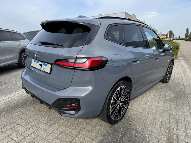BMW 2-SERIE Active Tourer 225e xDrive M Sport Pano-Dak | Harman Kardon | HUD | Camera |