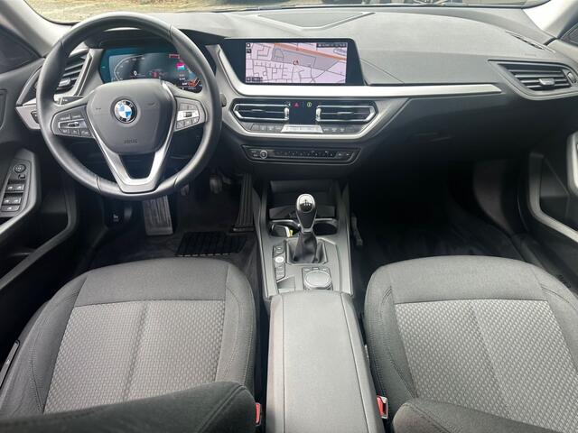 BMW 2-SERIE 218I BNS ED. / Full Led / Dig.Cockpit / Navi / Cruise / Dab / Multimedia