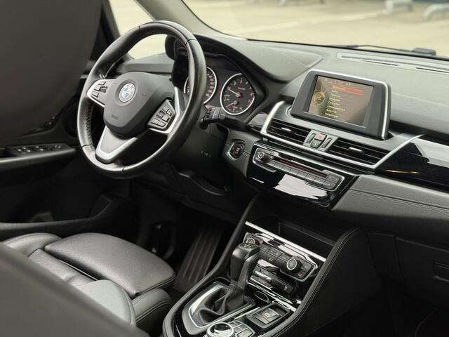 BMW 2-SERIE 218i Automaat II Leder II Trekhaak II